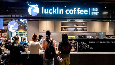 are luckin coffee stores open in china